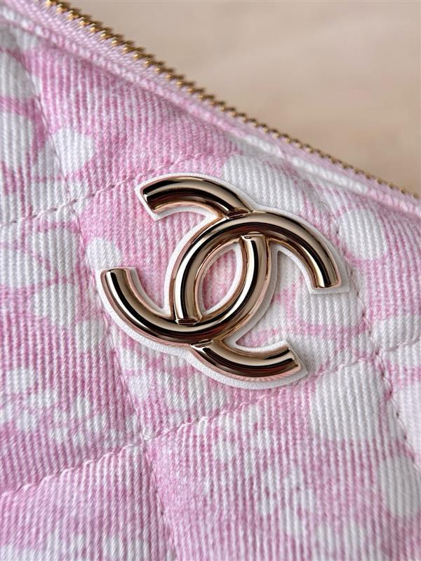 2026127214756357 800